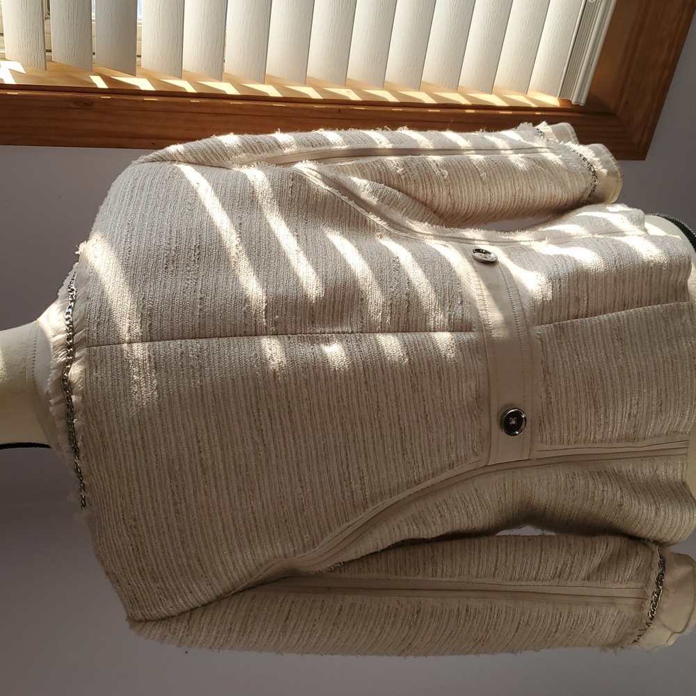 Jacket - Picture 6 of 7